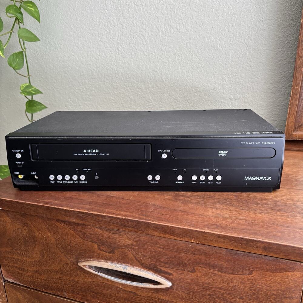 Magnavox DV220MW9 DVD VCR VHS Combo Player Recorder No Remote *For Parts*